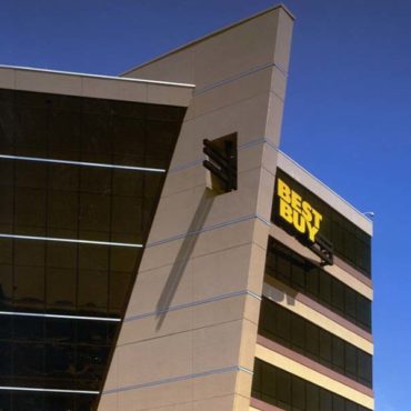 Best Buy to Test Return-to-Office Plans Over the Holidays | Twin Cities  Business